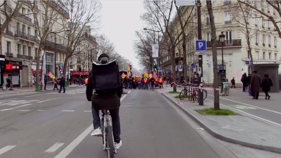 cinematheque-ideale-des-banlieues-du-monde-les-coursiers-de-la-republique_les-coursiers-de-la-republique-badredine-haouari-2018-c-varan.jpeg