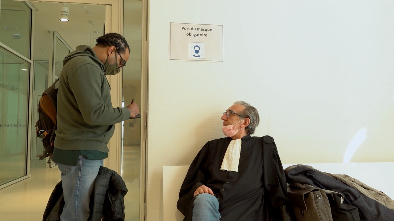 cinematheque-ideale-des-banlieues-du-monde-en-suspens_en-suspens-marianne-khalili-romeo-2021-c-ateliers-varan.jpg