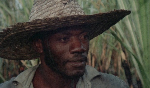 cinematheque-ideale-des-banlieues-du-monde-la-machette-et-le-marteau_3181a3d0ec664864b9ca83f8b63fc711.jpg