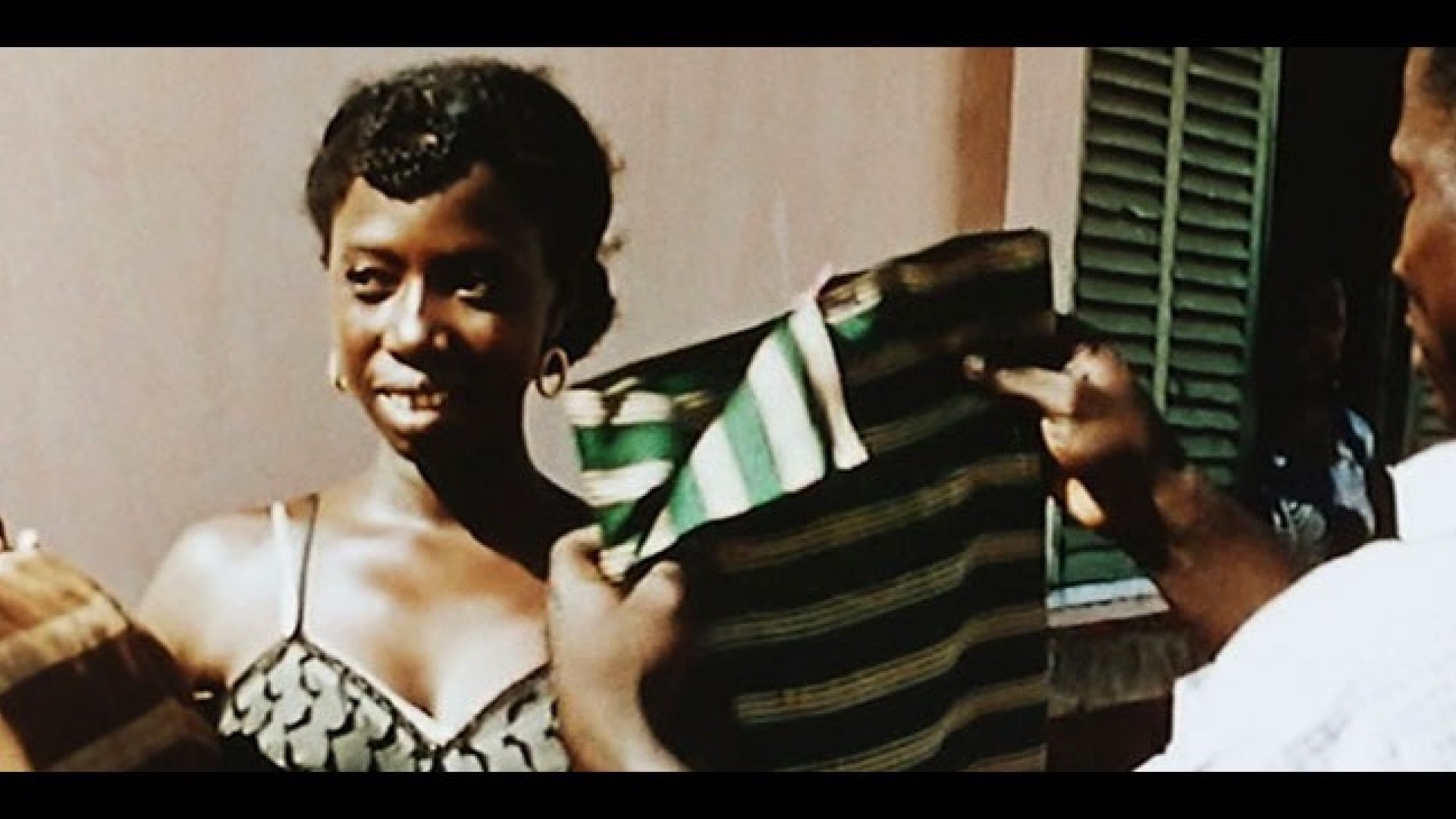 cinematheque-ideale-des-banlieues-du-monde-moi-un-noir_moi-un-noir-jean-rouch-1957-c-films-du-jeudi.jpg